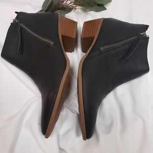Sam Edelman black boot